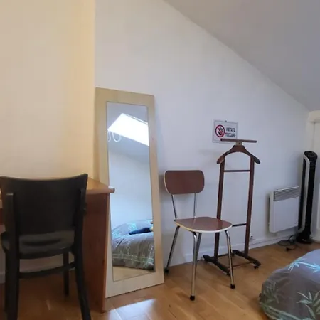 Hostal Jolie Privée Centre-ville *