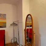 Jolie Privee Centre-ville Hostel